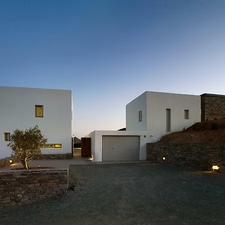 Villa Makmore Official