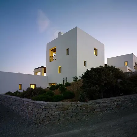 Villa Makmore Official *